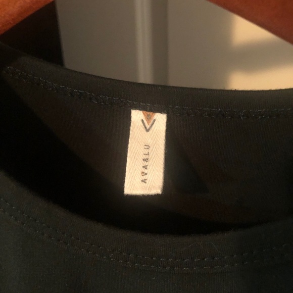 Ava & Lu Designer Teenage/Petite Women Dress - Picture 2 of 5